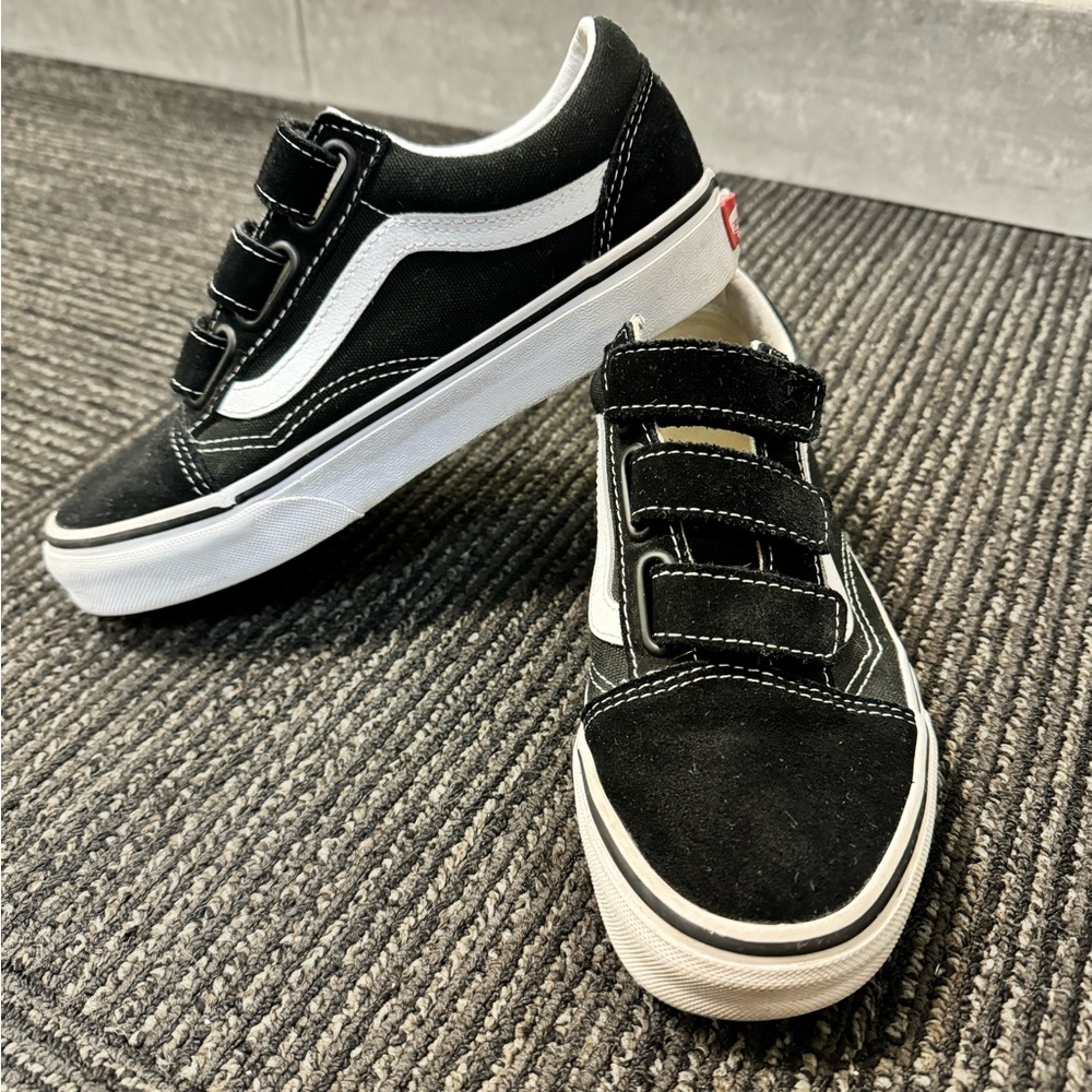 Vans Old School Velcro Strap | Black Canvas | Size 5.5 Women’s